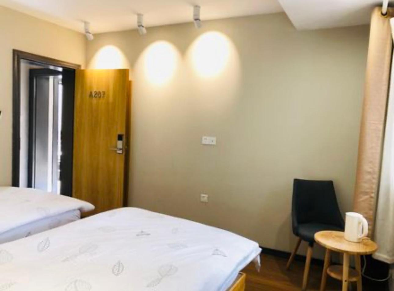 Fengma Feiyang Hostel Lhasa Esterno foto