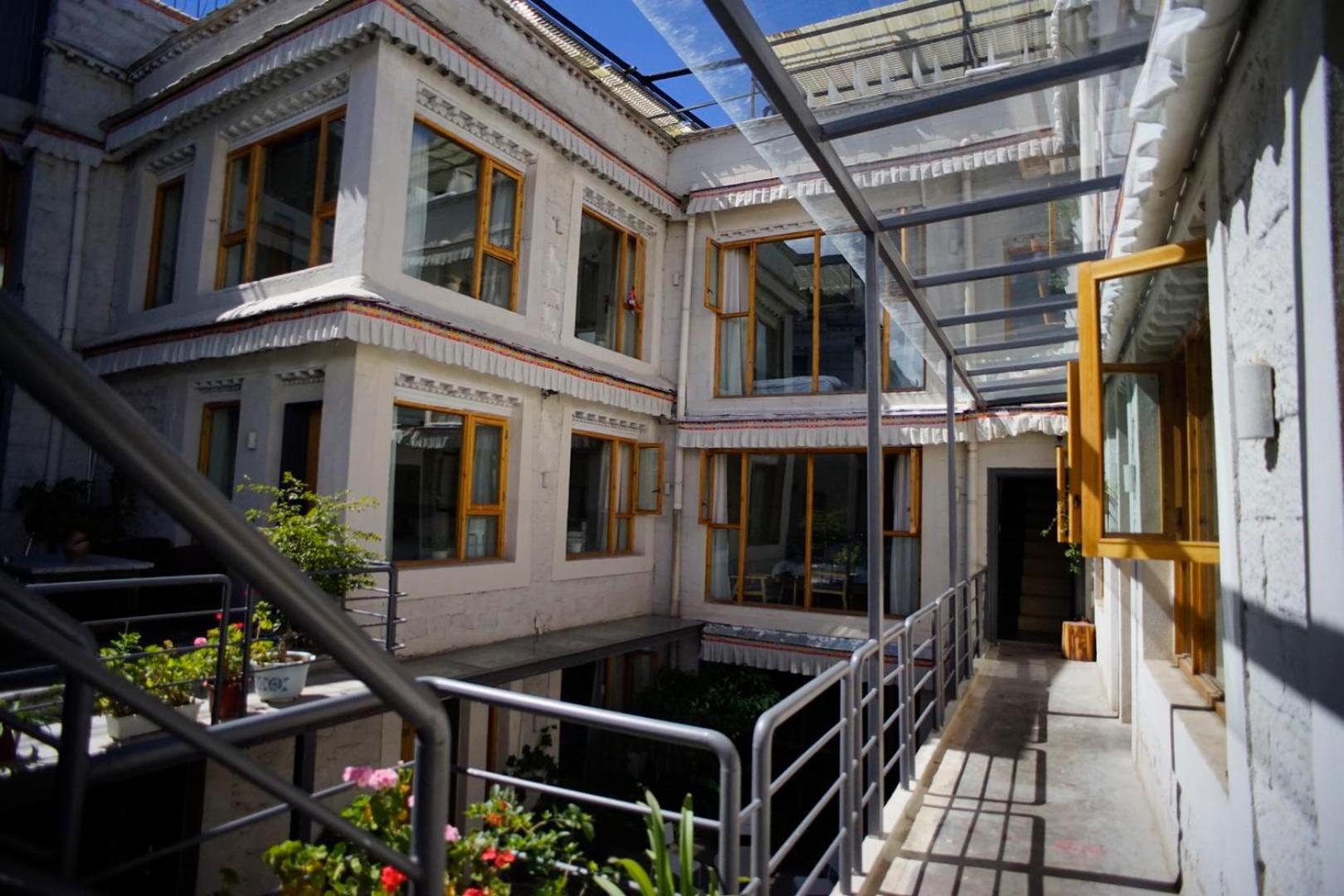 Fengma Feiyang Hostel Lhasa Esterno foto