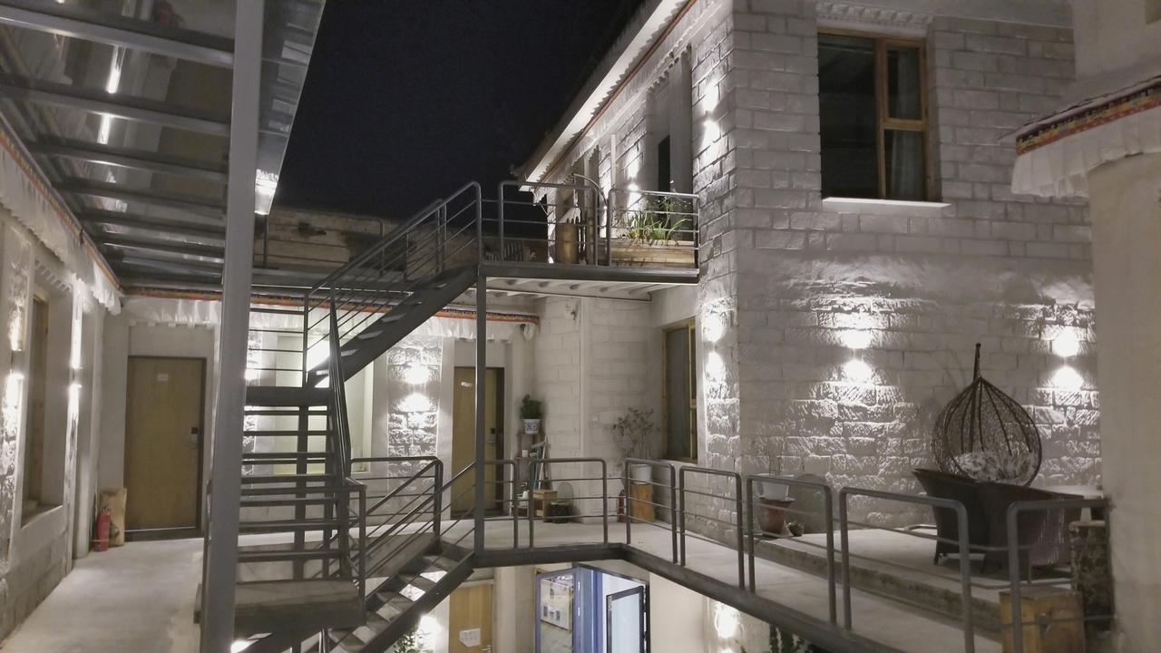 Fengma Feiyang Hostel Lhasa Esterno foto