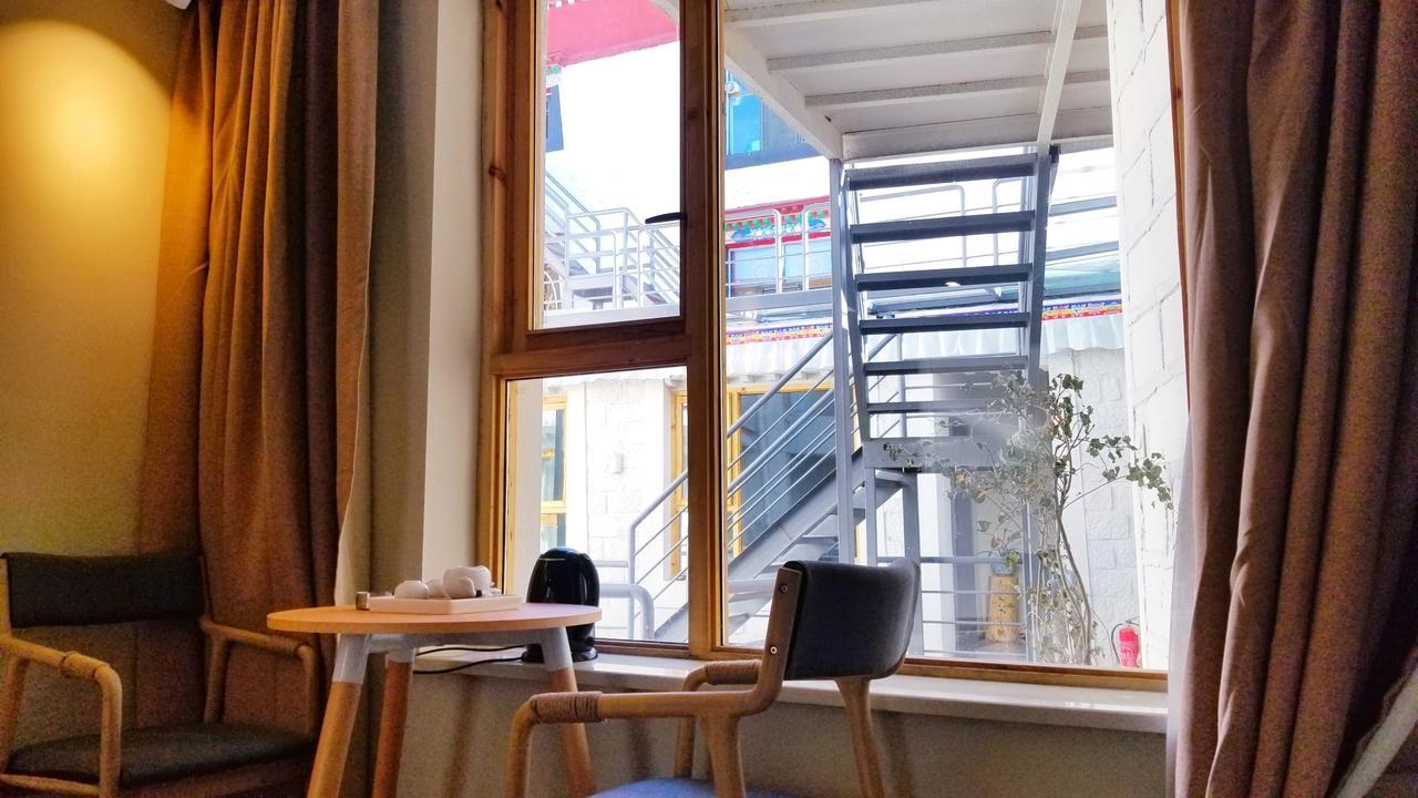Fengma Feiyang Hostel Lhasa Esterno foto