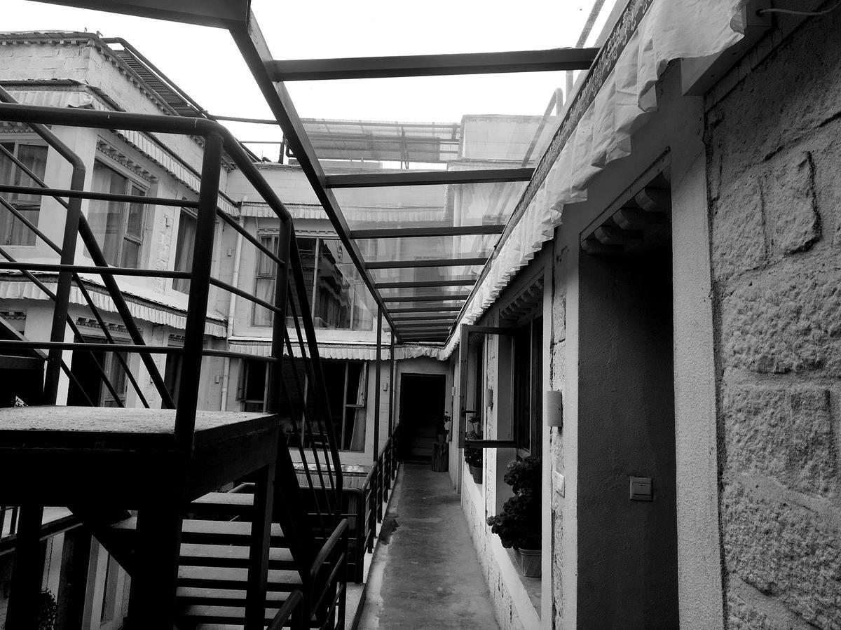 Fengma Feiyang Hostel Lhasa Esterno foto